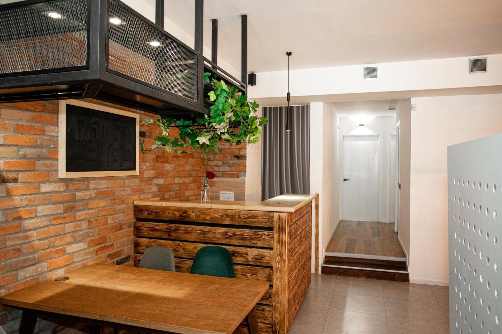 The Tbilisi Pod Hostel Luaran gambar