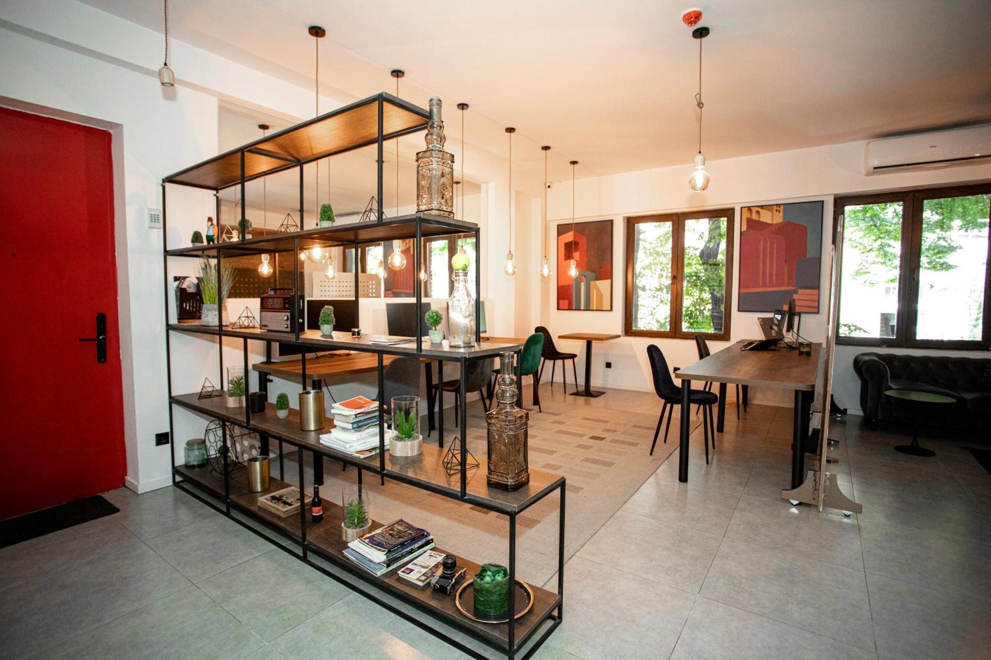 The Tbilisi Pod Hostel Luaran gambar