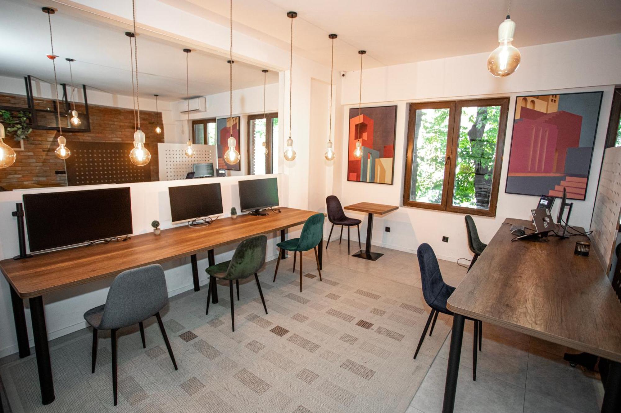 The Tbilisi Pod Hostel Luaran gambar