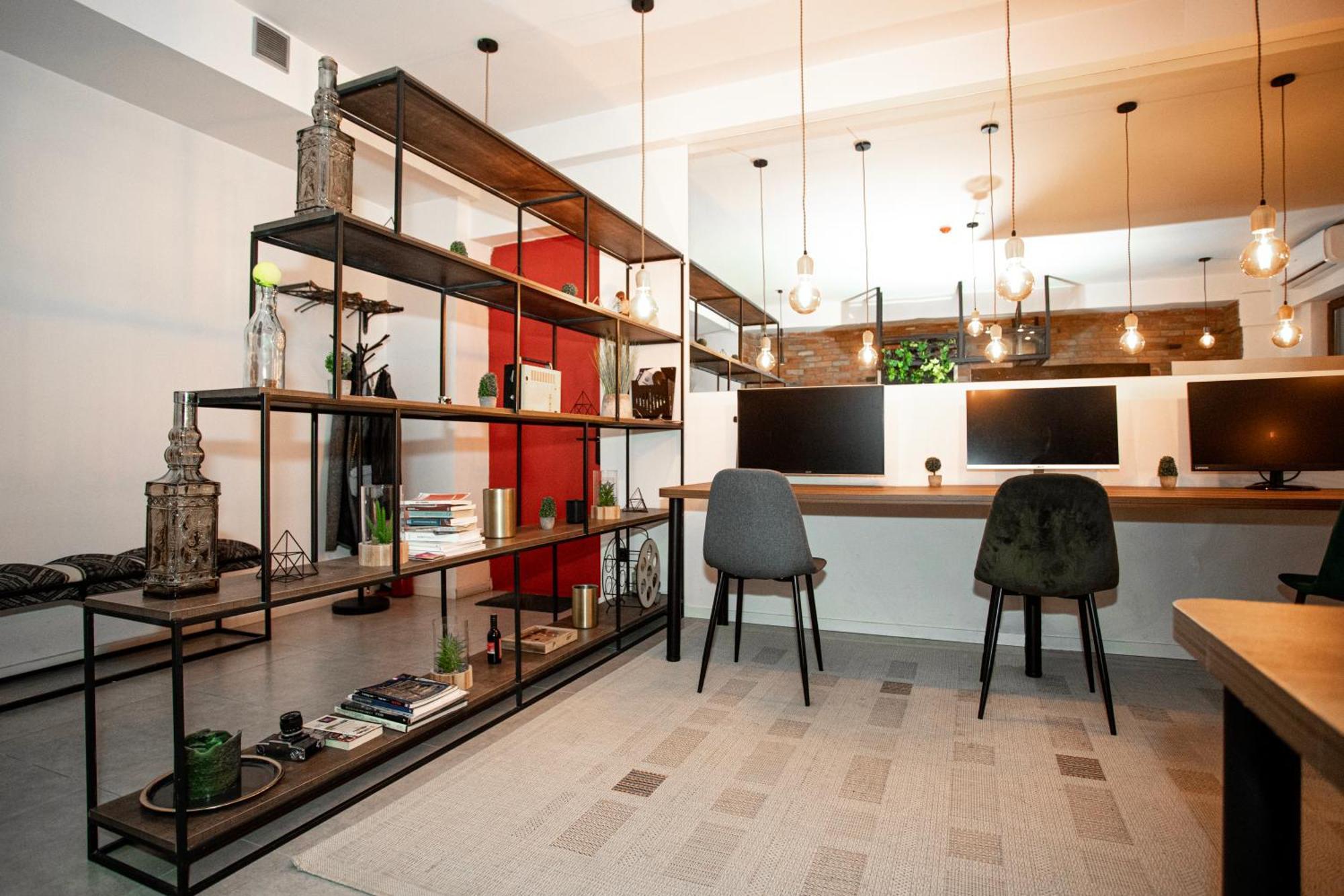 The Tbilisi Pod Hostel Luaran gambar